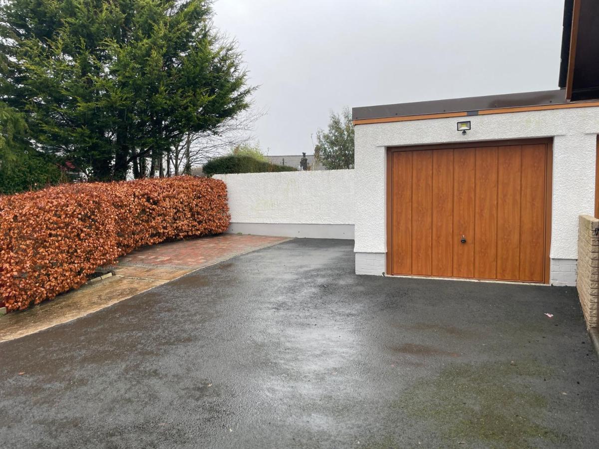 Dyffryn Taf - Spacious 3 Bedroom Bungalow Close To Amenities St Clears Esterno foto